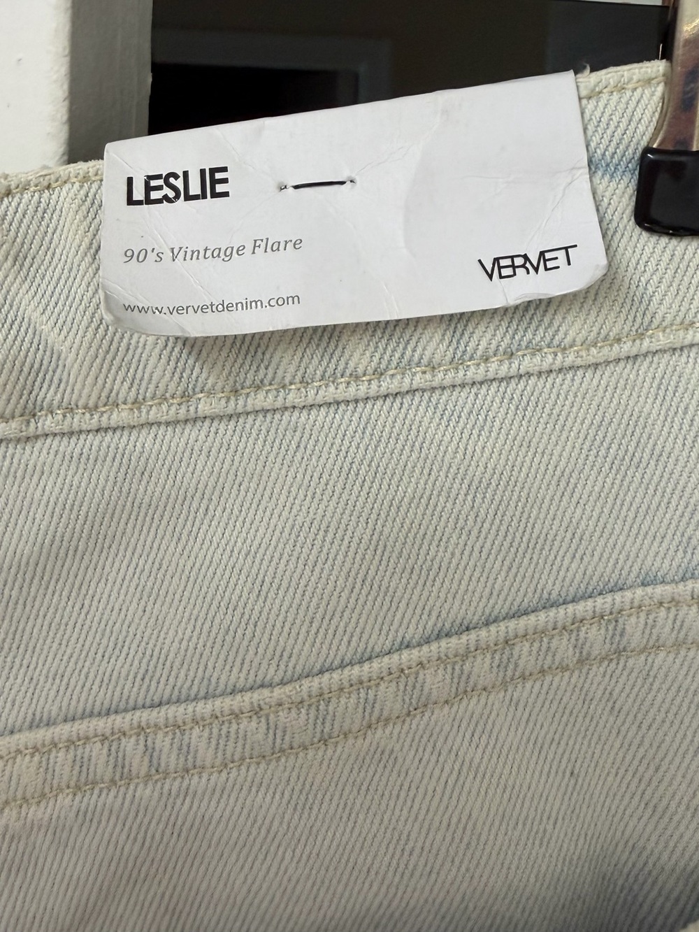 NWT Vervet Flying Monkey High Rise Crop Flare Jeans Light Wash Size 28 - Picture 11 of 15